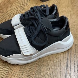 Burberry sneakers